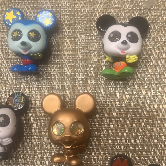 DISNEY ~ DOORABLES ‘Years of Ears’ Collection 🖤 - Picture 3 of 7